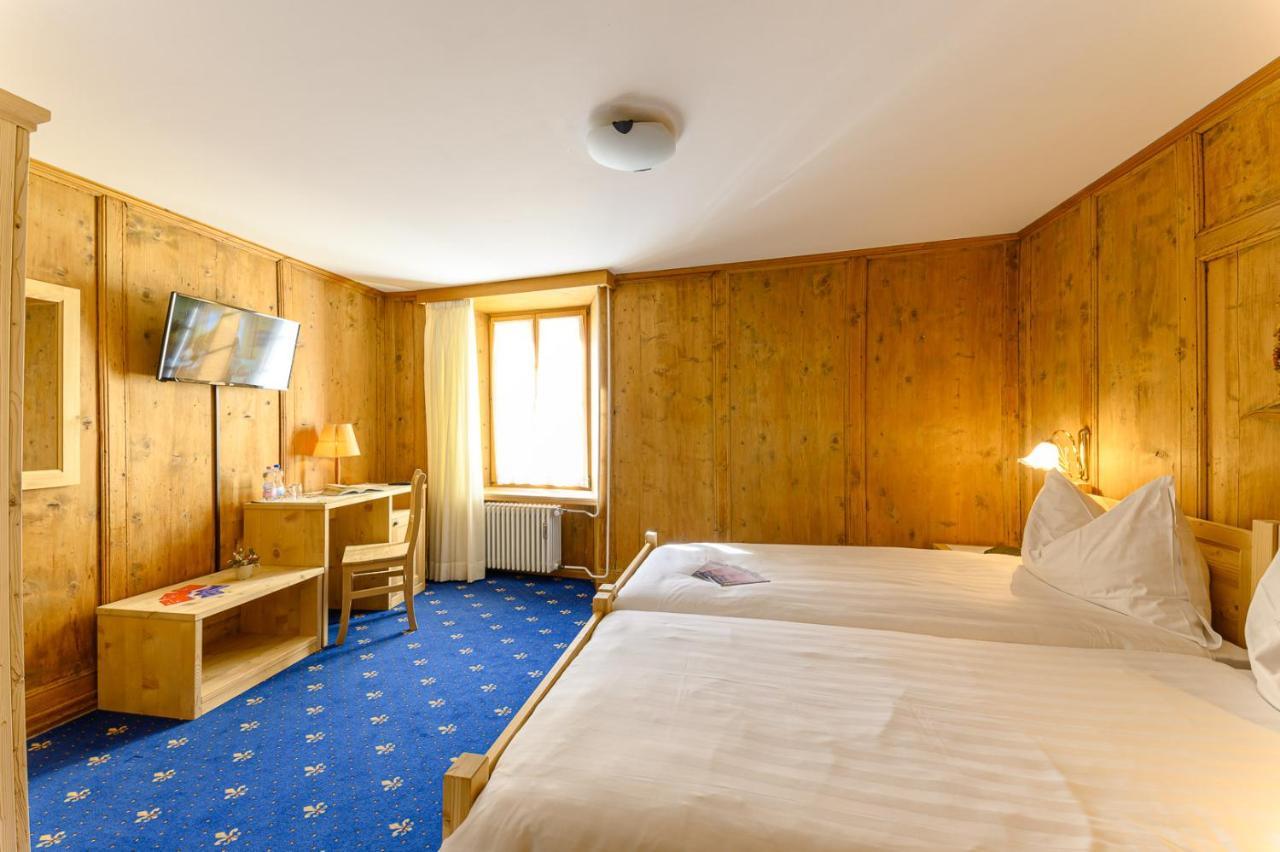 Hotel Centrale, Typically Swiss Poschiavo Exterior foto