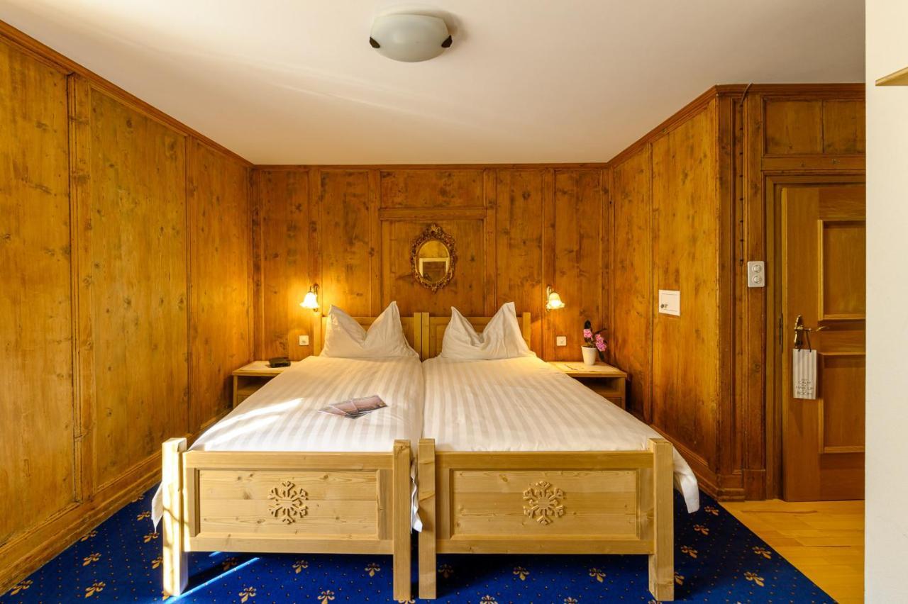 Hotel Centrale, Typically Swiss Poschiavo Exterior foto