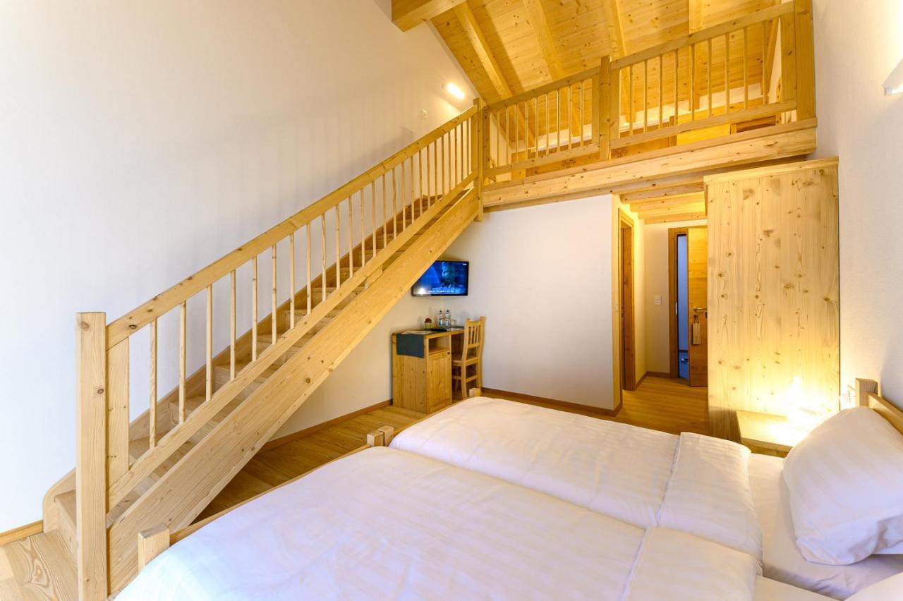 Hotel Centrale, Typically Swiss Poschiavo Exterior foto