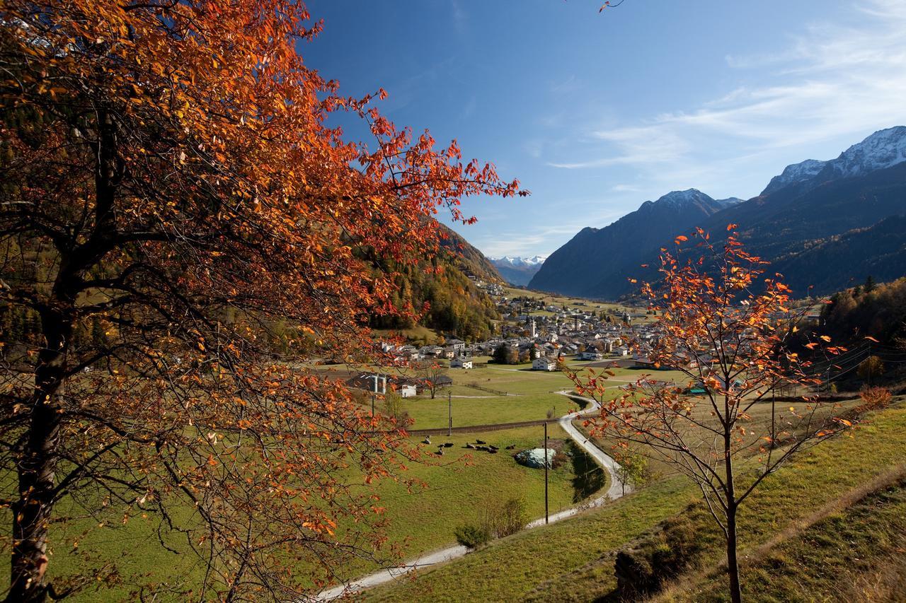 Hotel Centrale, Typically Swiss Poschiavo Exterior foto